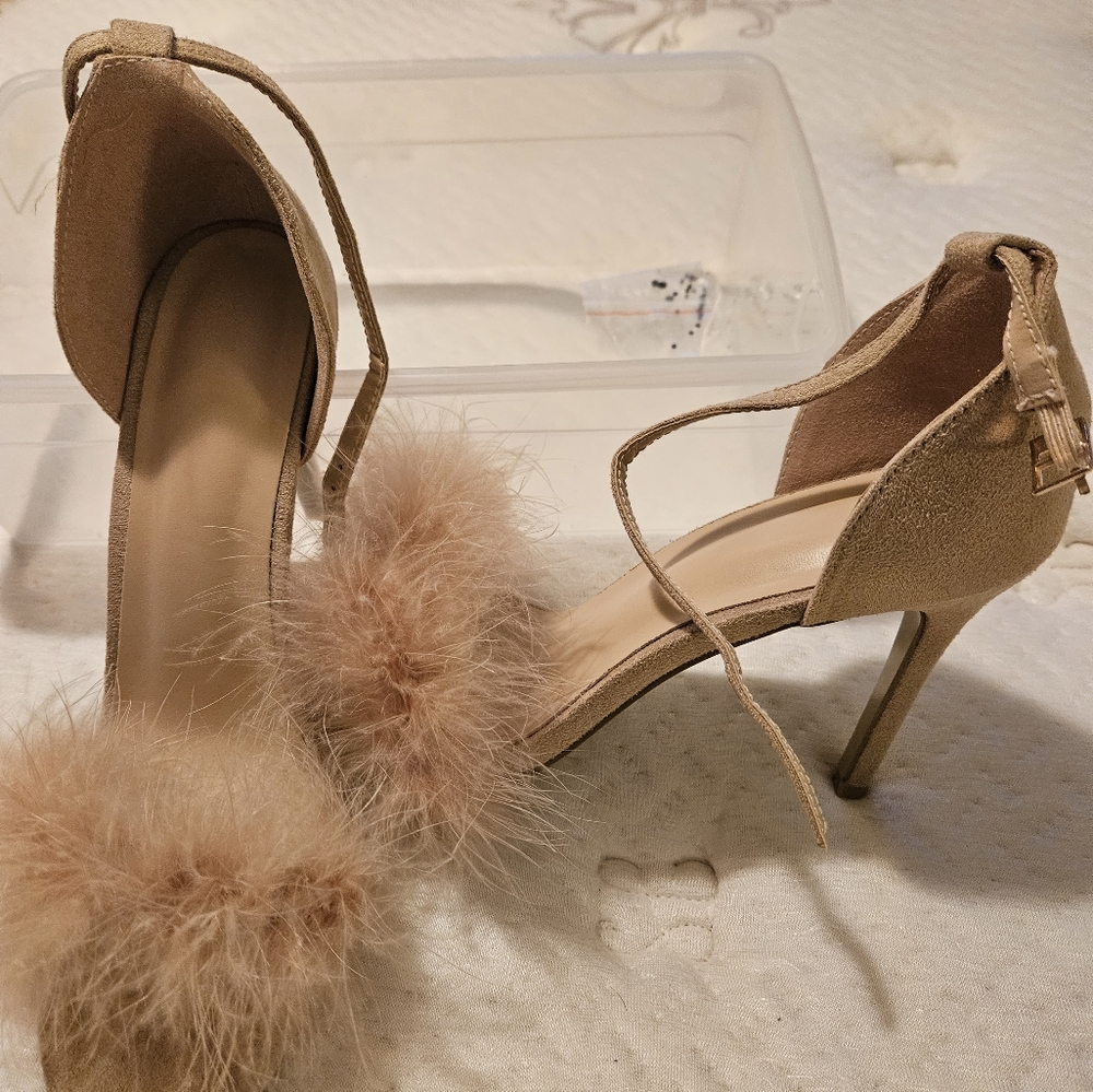 Woman shoes - Picture 4 of 5